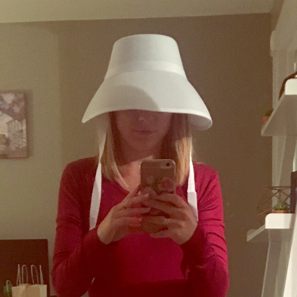 Pilgrim/handmaid costume hat